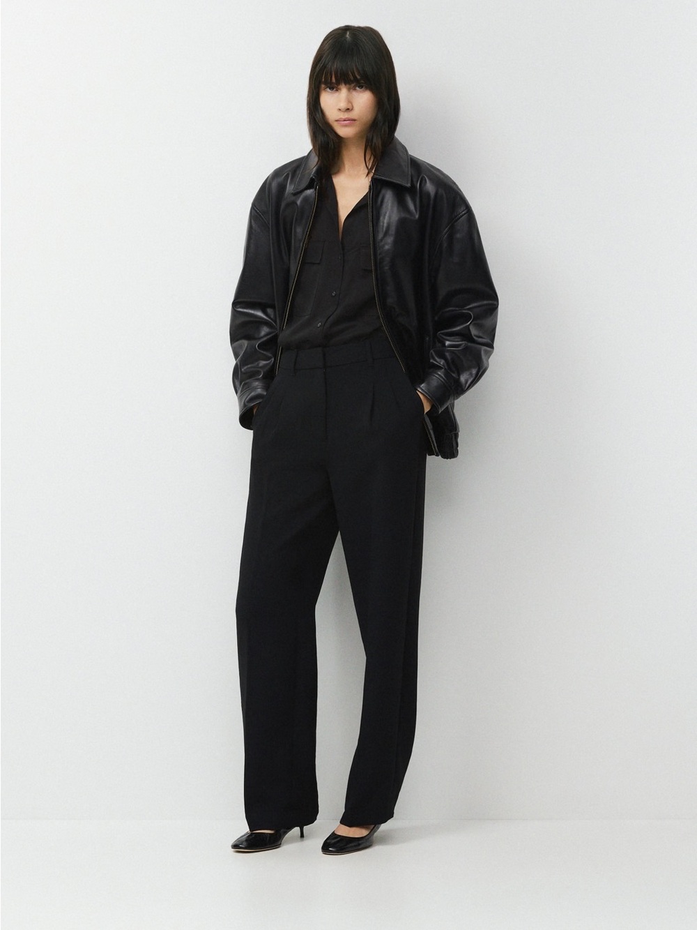 Aritzia Black Effortless Pants